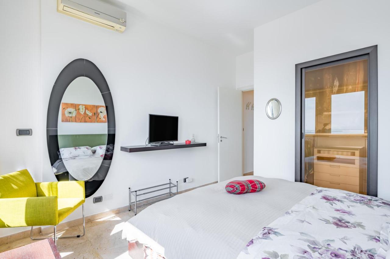 Catania Seaview Apartment With Balcony エクステリア 写真